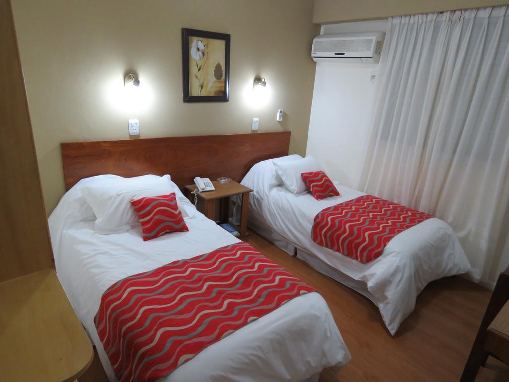 Grand Hotel Reconquista Bagian luar foto