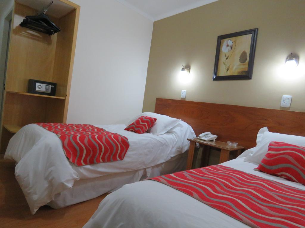 Grand Hotel Reconquista Ruang foto