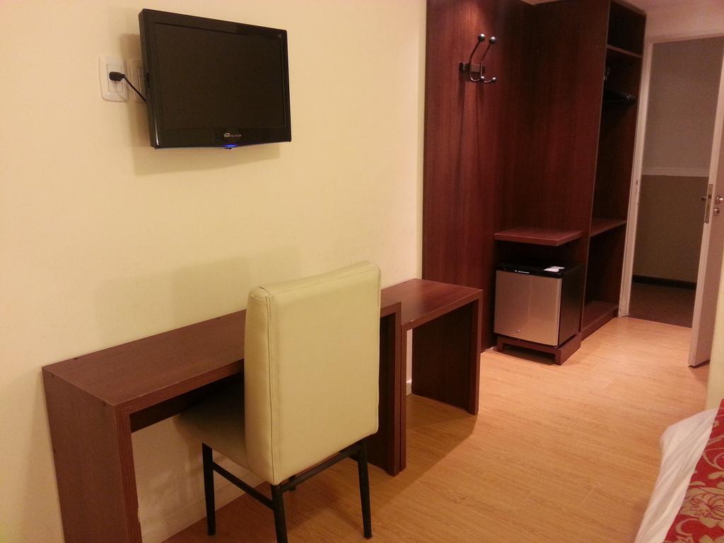 Grand Hotel Reconquista Ruang foto
