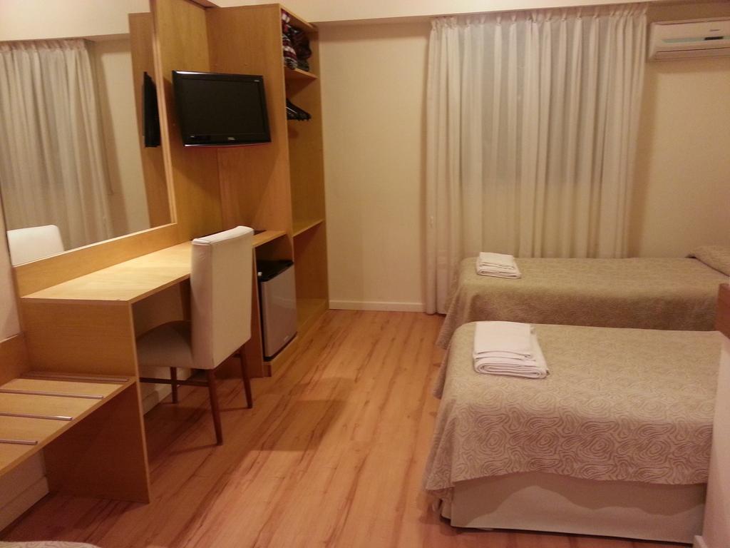 Grand Hotel Reconquista Ruang foto
